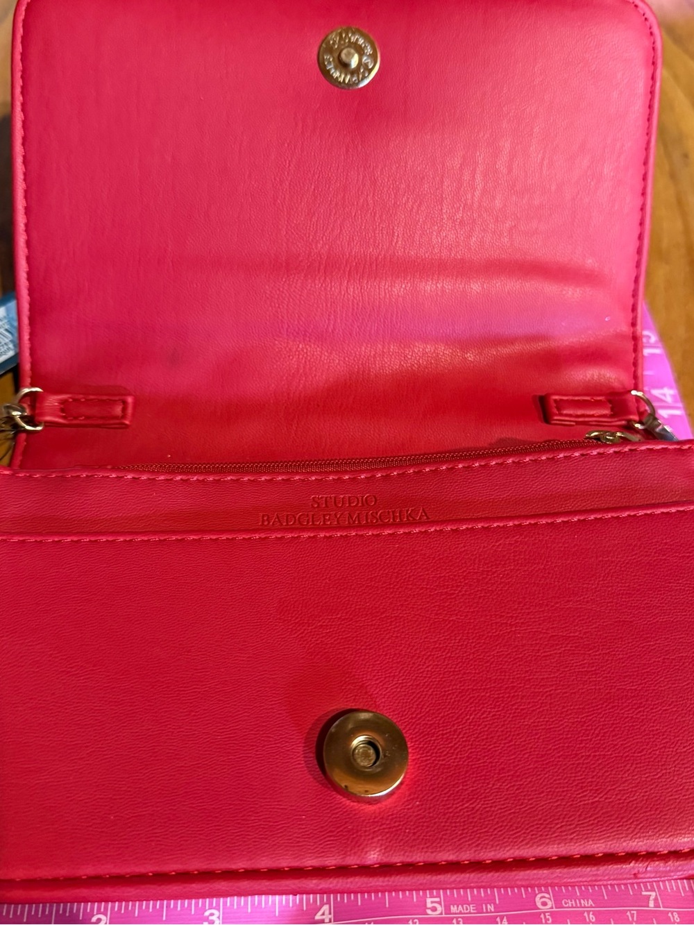 Badgley Mischka Diamond Red Quilted
Studded Chain Crossbody Bag NWT - Picture 4 of 12